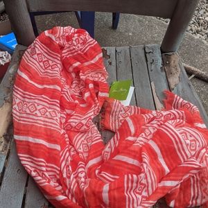 NWT Vera Bradley Soft Fringe Wrap Scarf